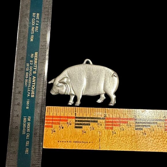 Vintage Danforth Pewter Pig Pendant Ornament - Picture 4 of 5